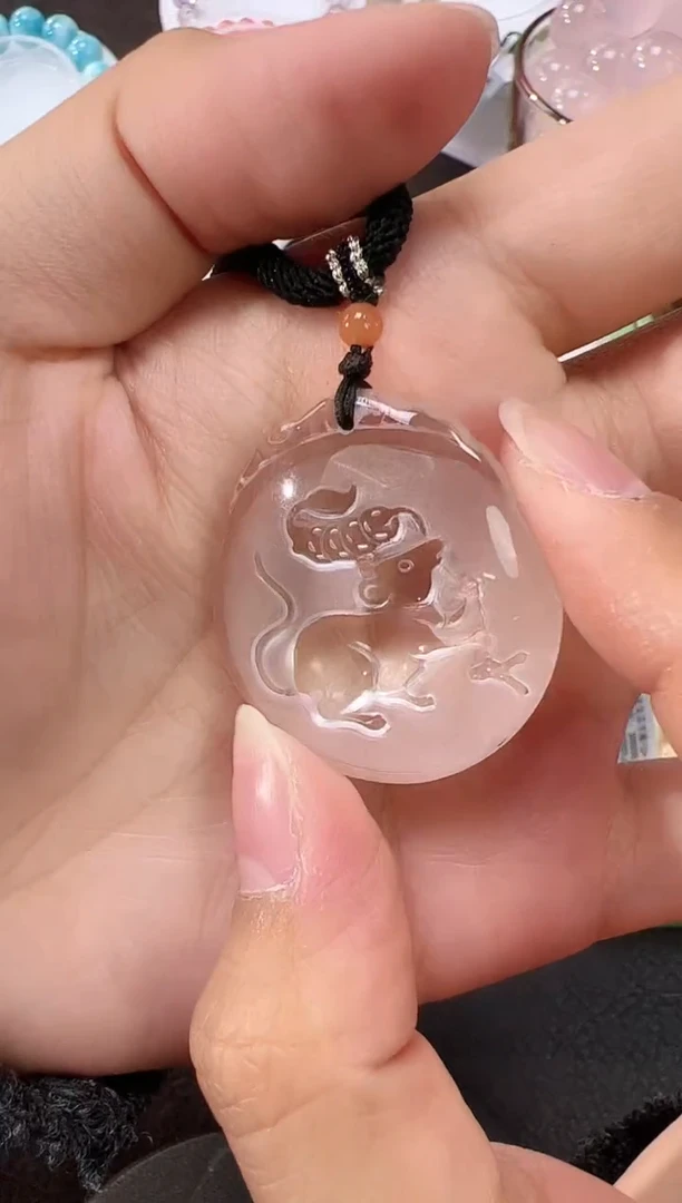 吊坠(赠链)未镶嵌水晶悦650 多样性发一件