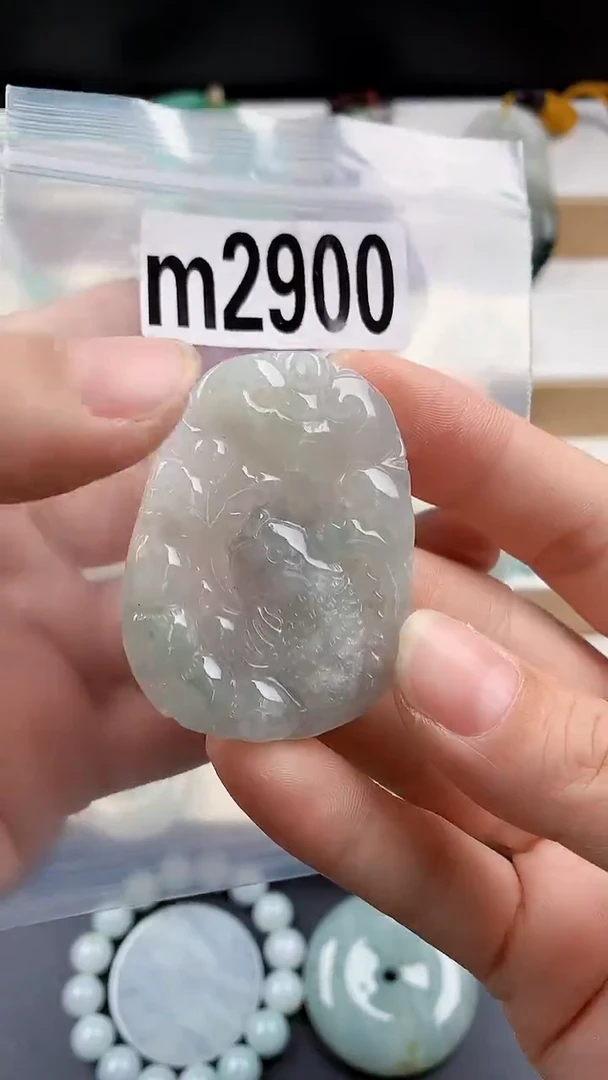 颈饰未镶嵌翡翠天然翡翠吊坠挂件