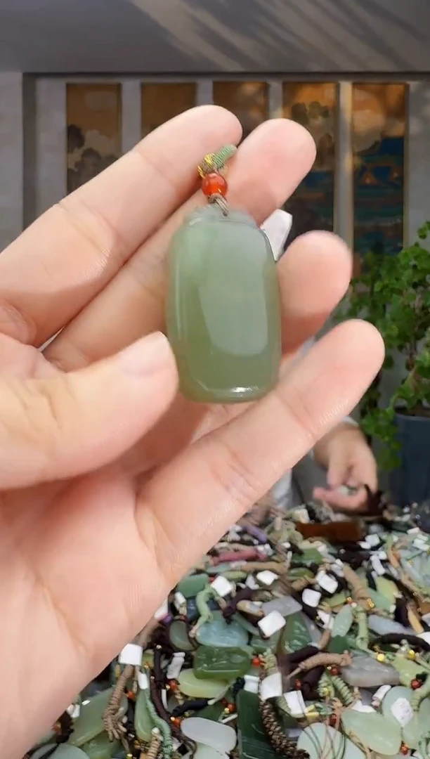 未镶嵌和田玉挂件拍一发一