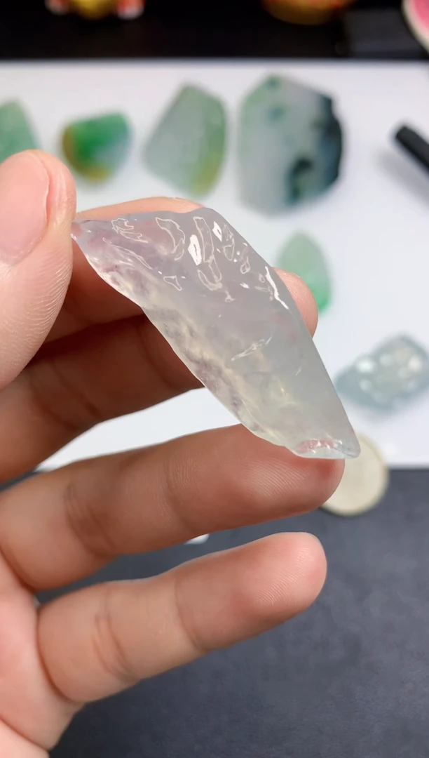 颈饰未镶嵌翡翠