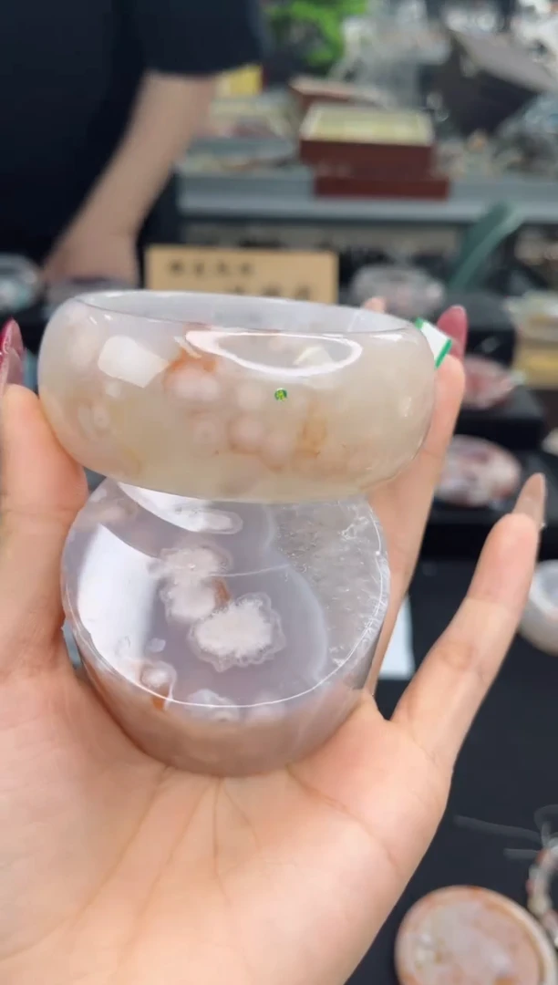 【闪购商品】石英质玉手镯未镶嵌61圈口（赠品镯心）3600315