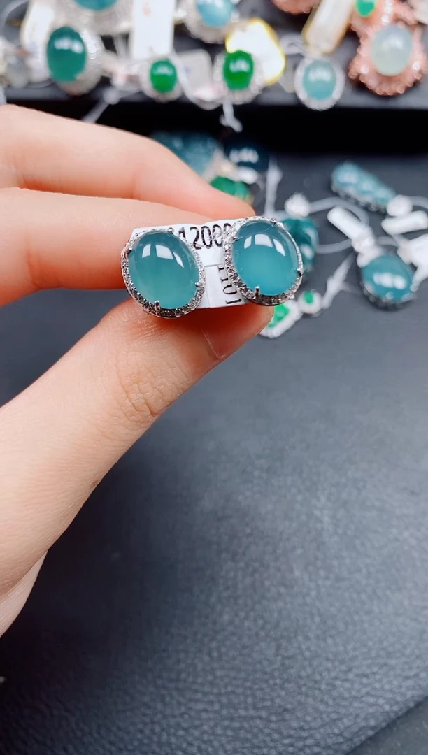 银S925镶嵌翡翠耳饰翡翠