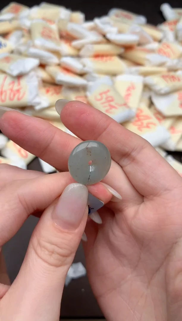 未镶嵌挂件翡翠1