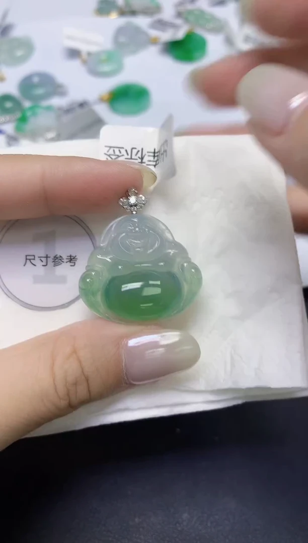 颈饰18K金镶嵌翡翠天然缅甸翡翠A货百元以上9元证书费自理