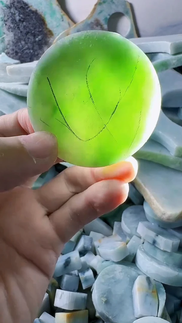 翡翠裸石缅甸翡翠A货文8985