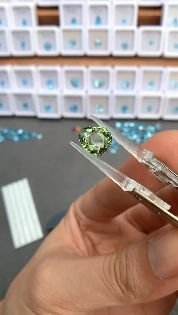 未镶嵌裸石定制碧玺5.7ct 08008