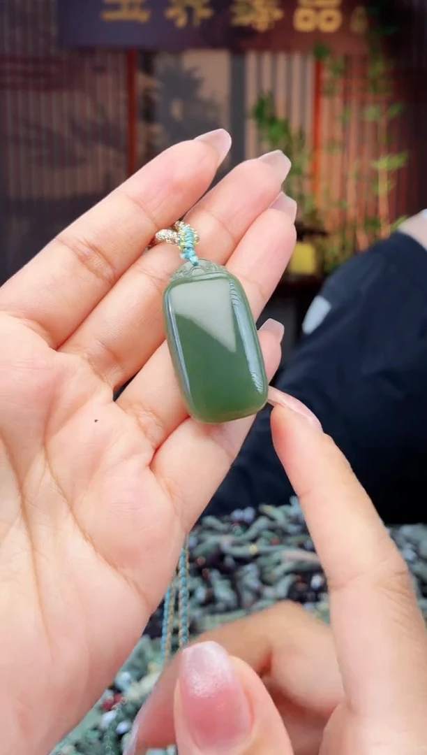 和田玉未镶嵌颈饰拍一发一