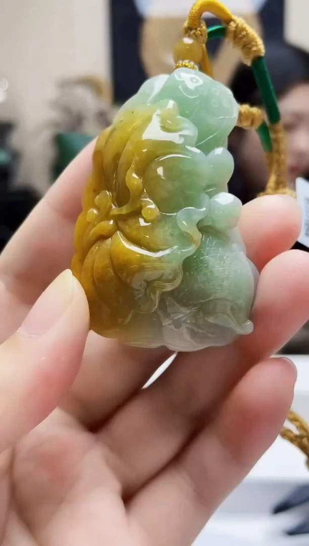 未镶嵌定制翡翠吊坠69
