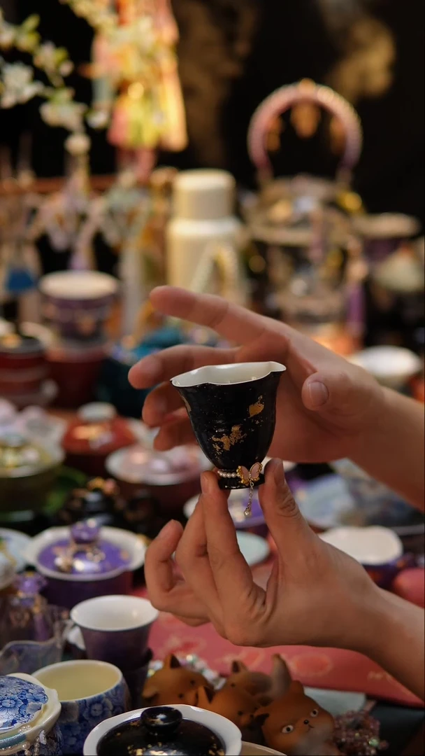 【闪购商品】黑色大漆杯杯+链子