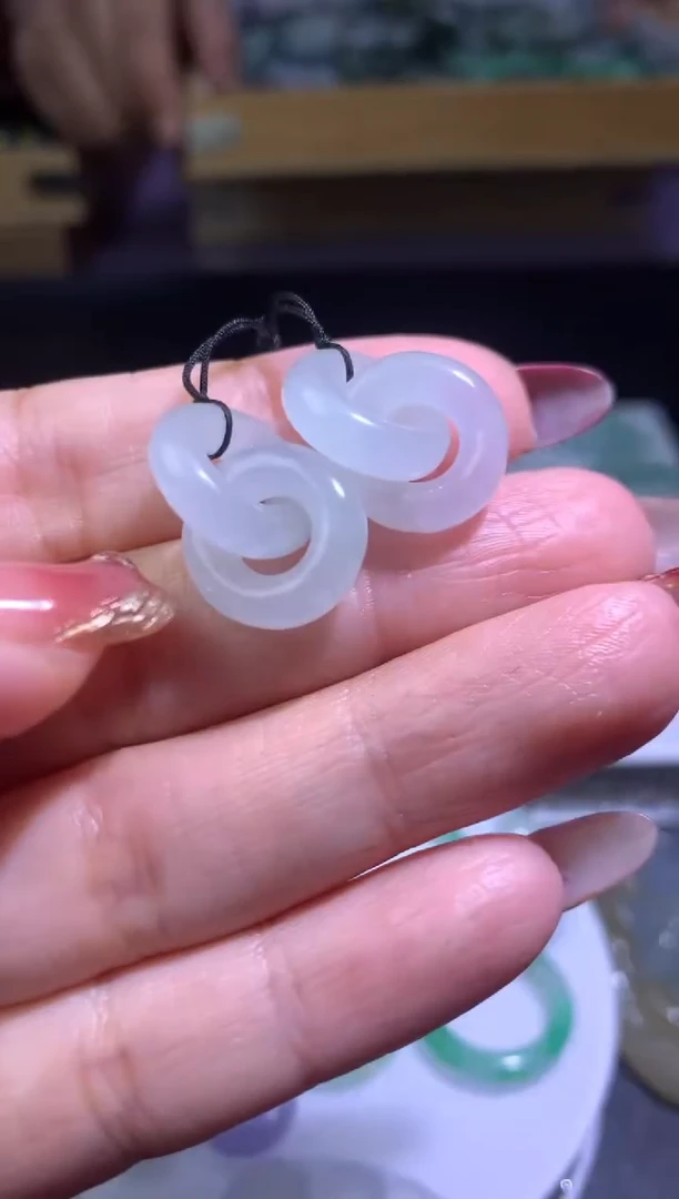 【闪购商品】定制翡翠未镶嵌毛货