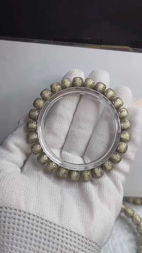 手串星月菩提小驼包9x8.a12-0036