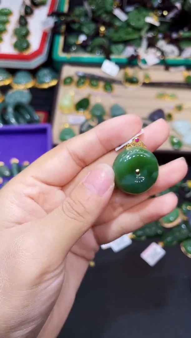 和田玉18K金镶嵌吊坠(赠链)30MM 多样性发一