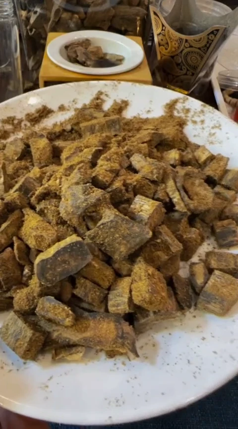 【闪购商品】沉香摆件绿奇锯口碎料10克