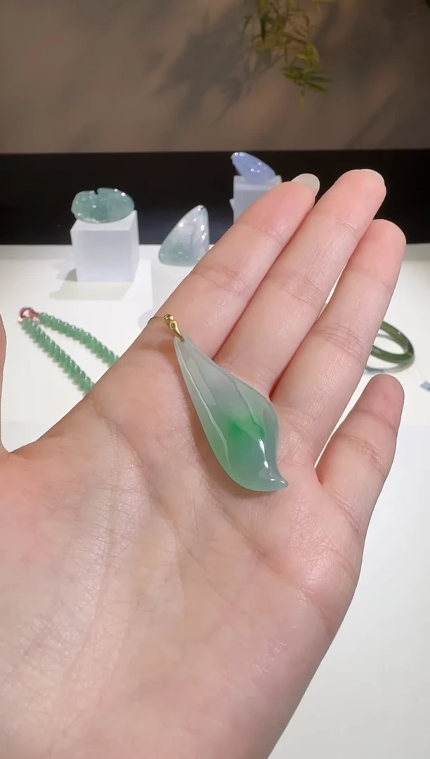 【闪购商品】翡翠颈饰18K金镶嵌【鑫鑫】