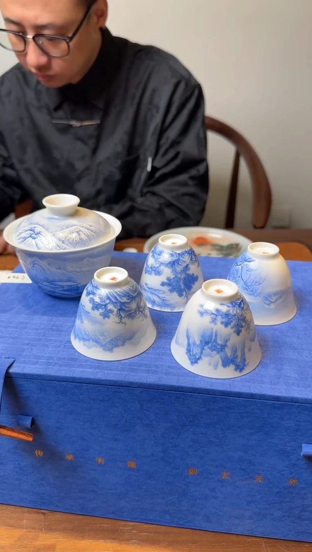 一儒堂 釉上苏麻离青四季雪景山水套组