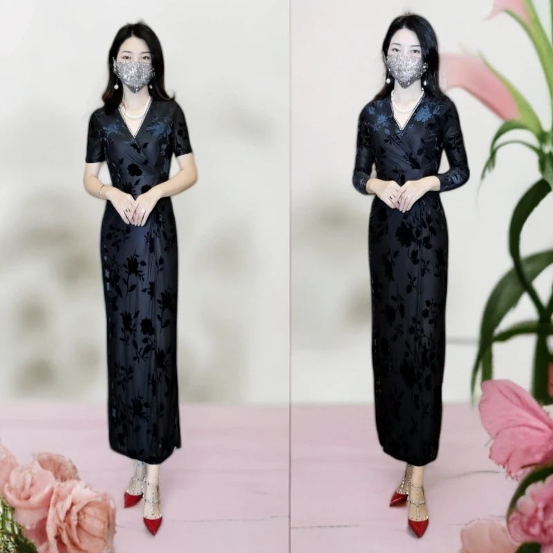 中国风旗袍新中式高贵复古显瘦气质黑色V领优雅长款改良旗袍夏季