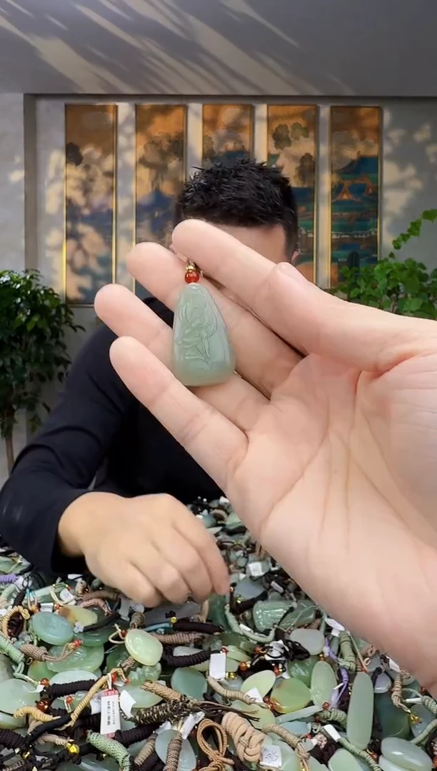 未镶嵌和田玉挂件拍一发一