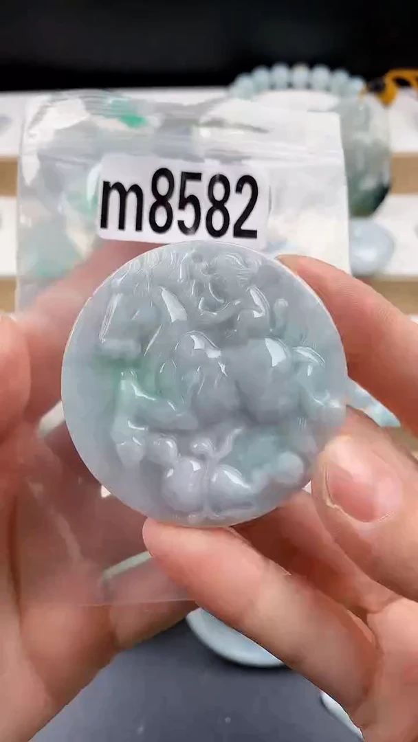 颈饰未镶嵌翡翠颈饰未镶嵌缅甸天然翡翠吊坠