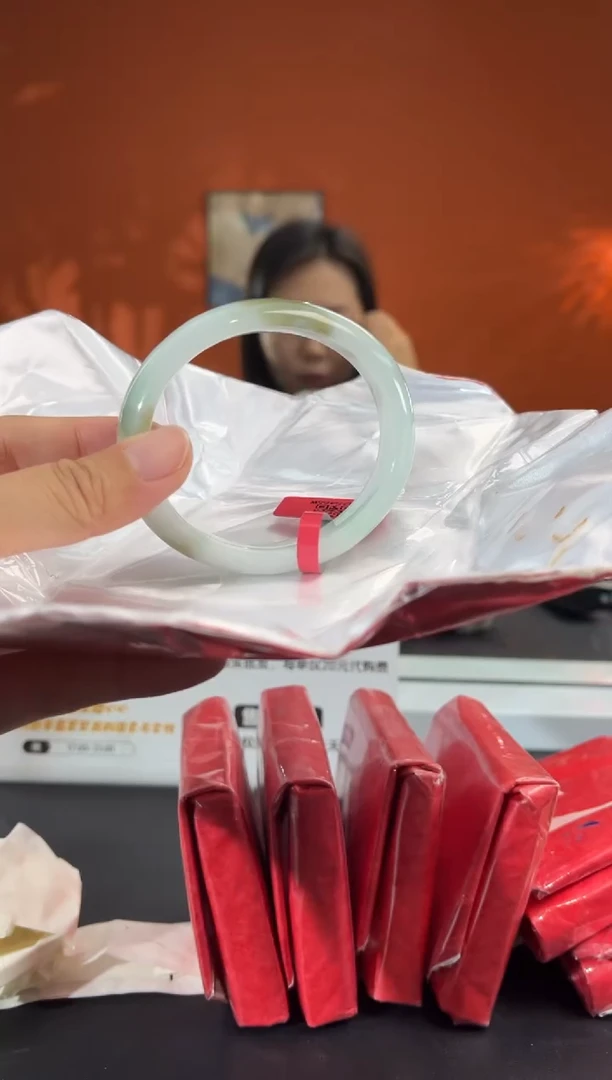 未镶嵌手镯翡翠13 5556