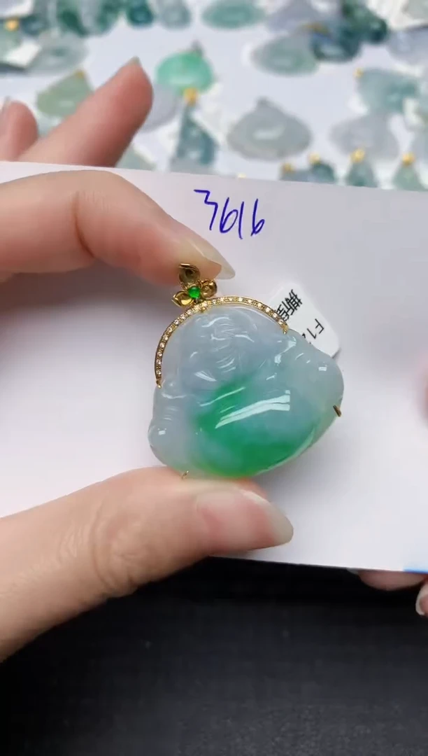 颈饰18K金镶嵌翡翠天然缅甸A货翡翠百元以上9元证书费自理