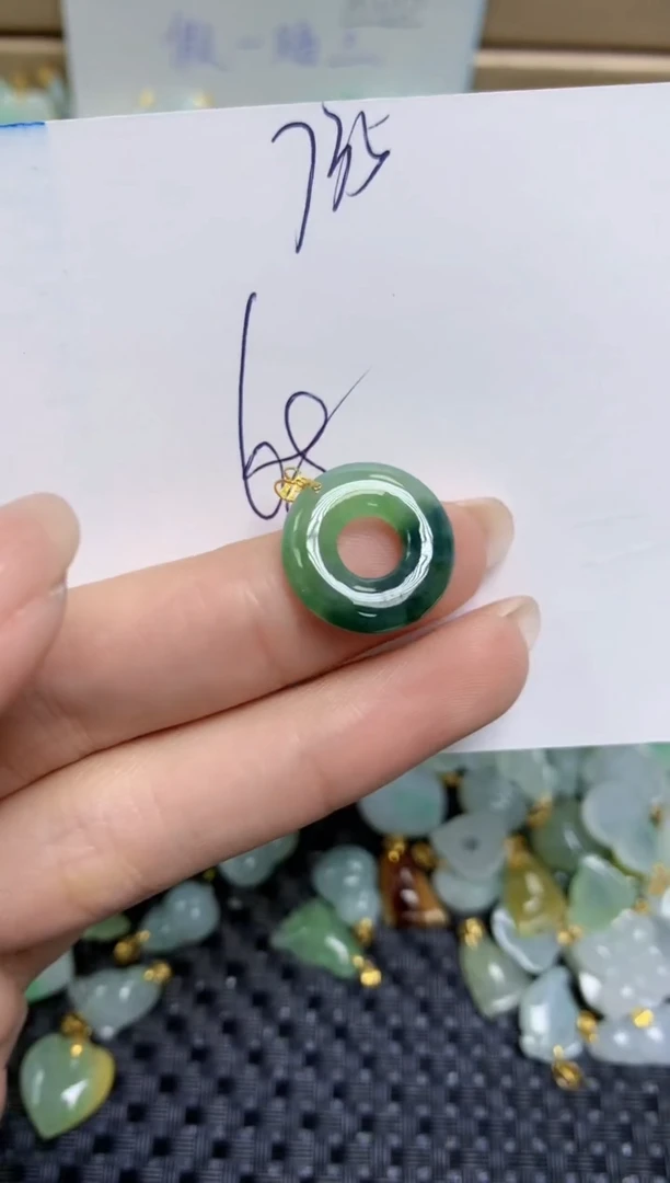 【闪购商品】翡翠颈饰18K金镶嵌天然缅甸A货翡翠