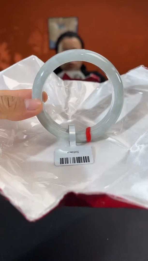 未镶嵌手镯翡翠3