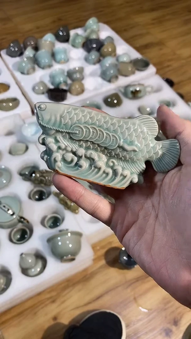 【山隐青瓷】龙窑柴烧   鱼摆件