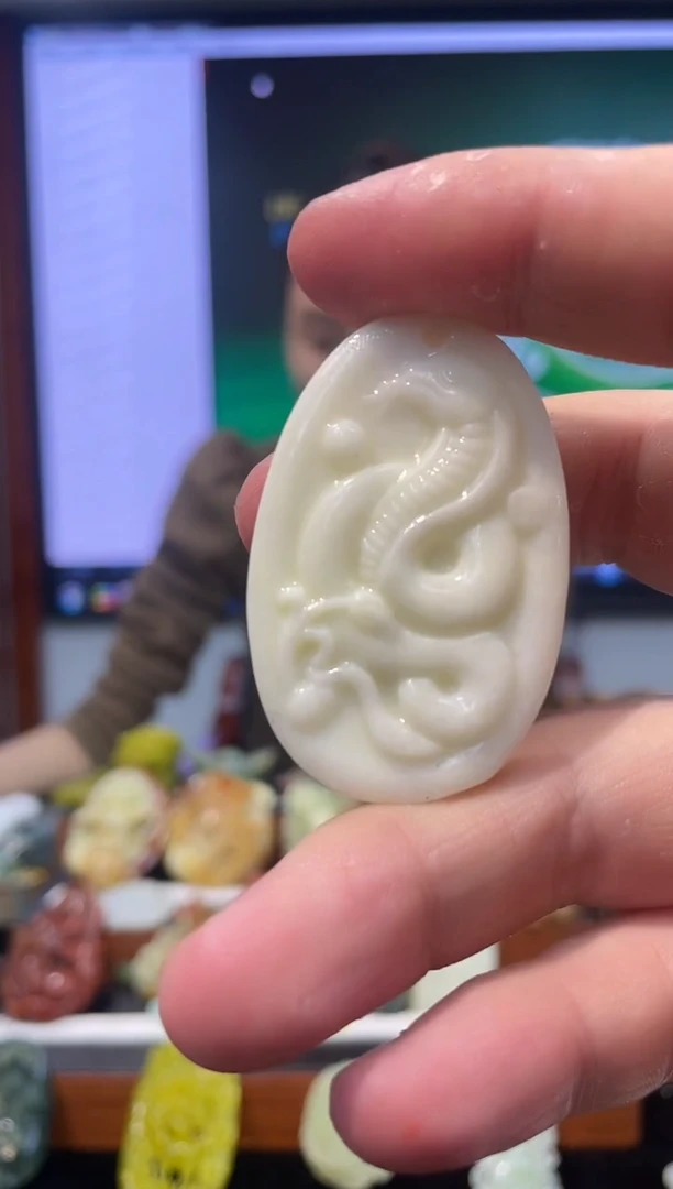 【闪购商品】岫玉吊坠未镶嵌·多样性发货*拍一发一