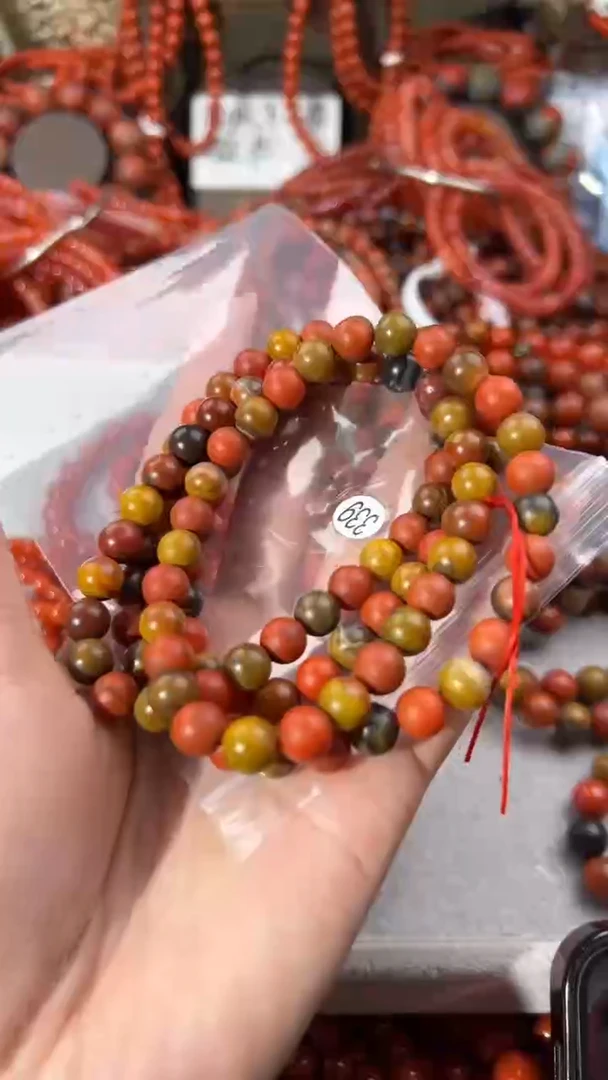 南红玛瑙手串未镶嵌8+