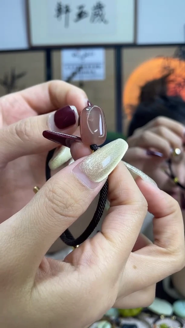 【闪购商品】玛瑙/玉髓手链未镶嵌 多样性发货其中发一 微瑕处理