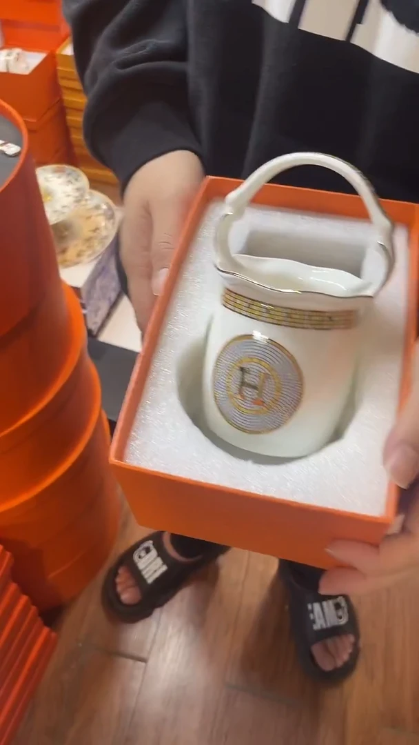 杯鸿辉家品牌瓷器，京东包邮！