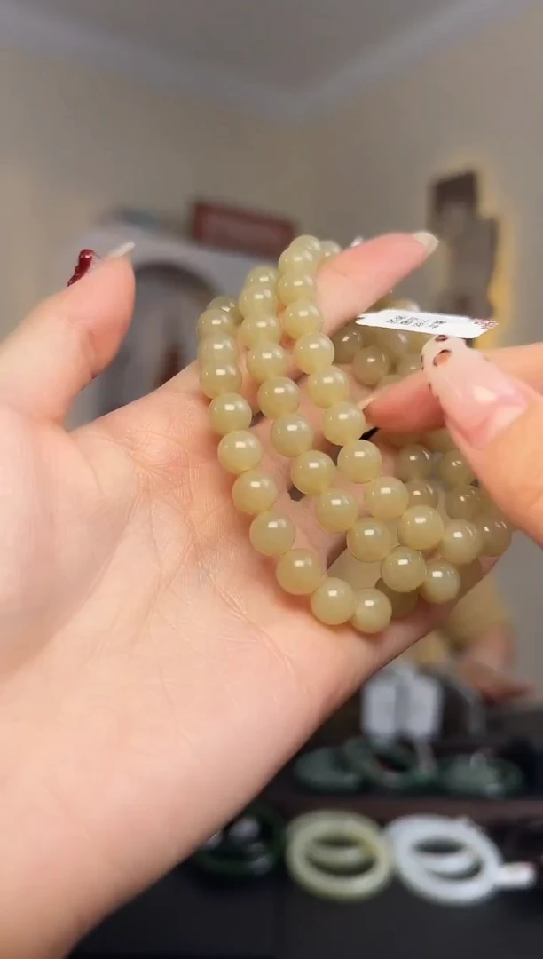 颈饰未镶嵌和田玉糖料手串 多样性发其一