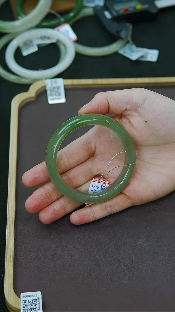 未镶嵌手镯和田玉54-55圈口正装宽版冰底浓翠