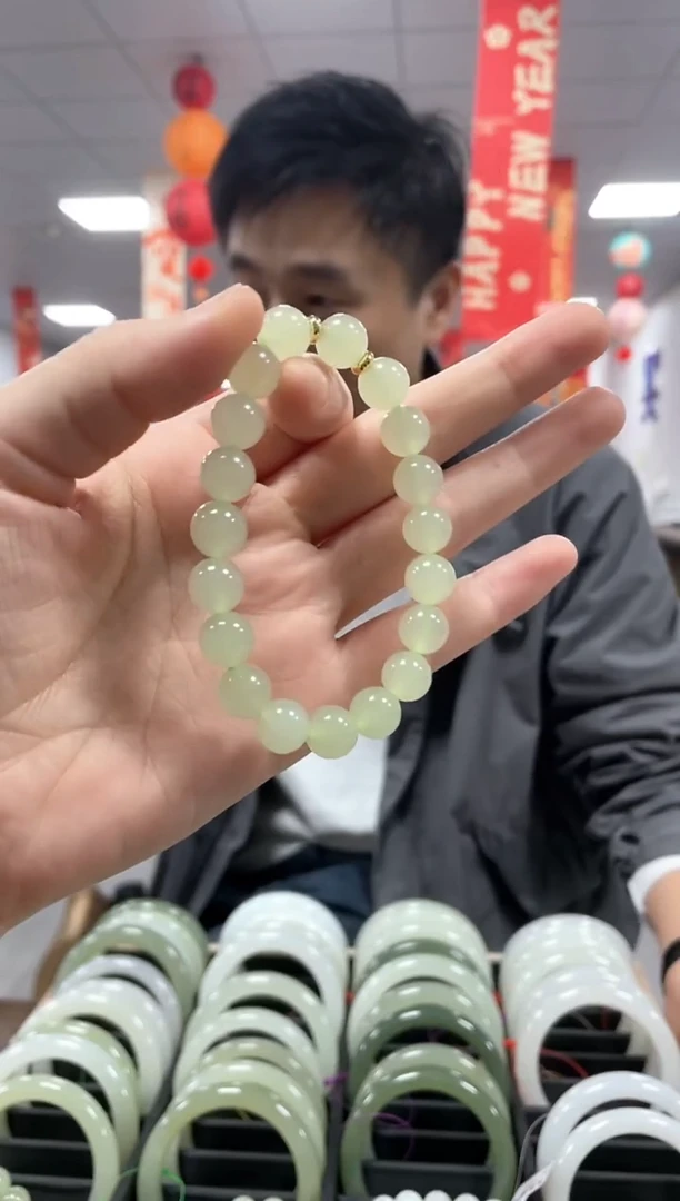 【闪购商品】和田玉手链未镶嵌翠猫卡10手串一条