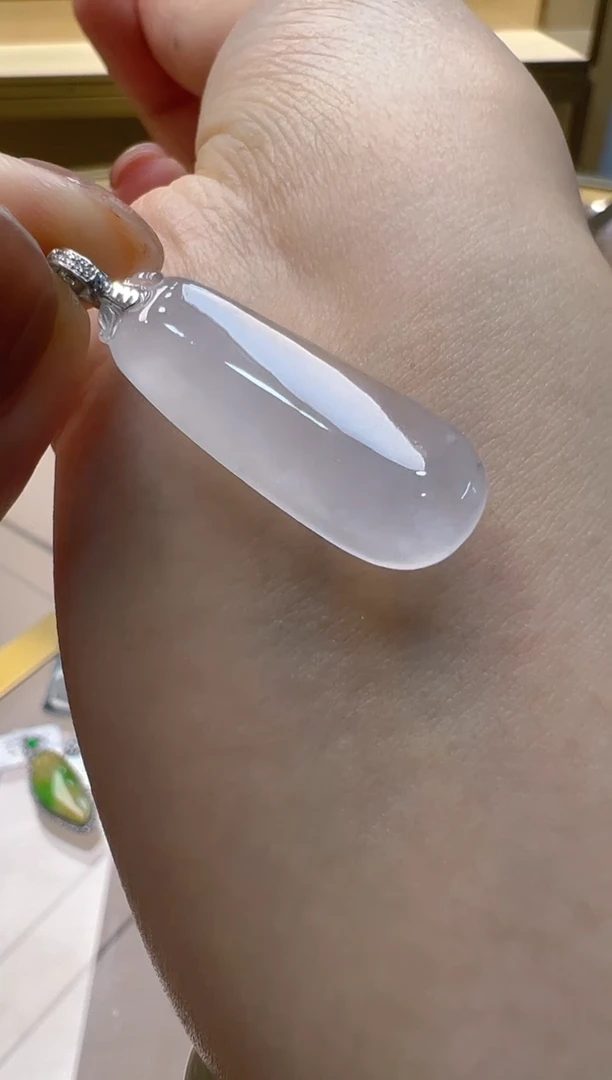 【闪购商品】翡翠18K金镶嵌吊坠(不含链)不含链多样性团购发一件