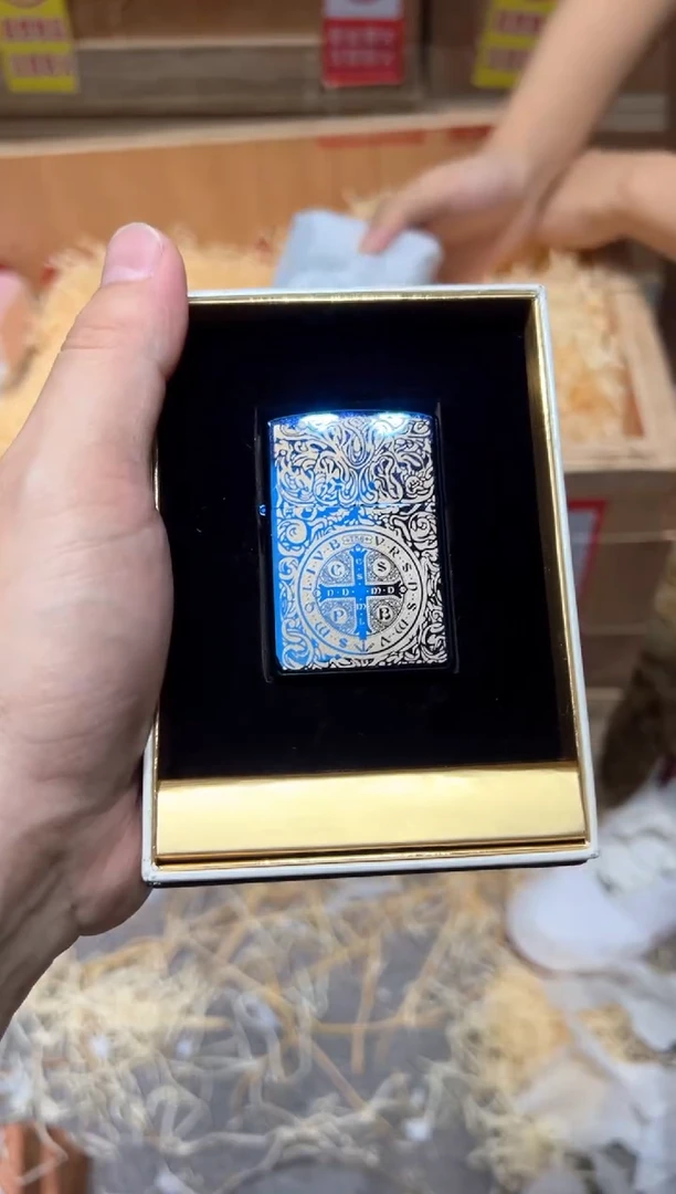 白钢蓝冰限量康斯坦丁煤油机L（配官方礼盒证书裸机）