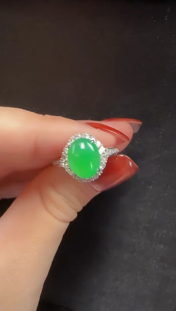 18K金镶嵌戒指翡翠113蛋面一枚