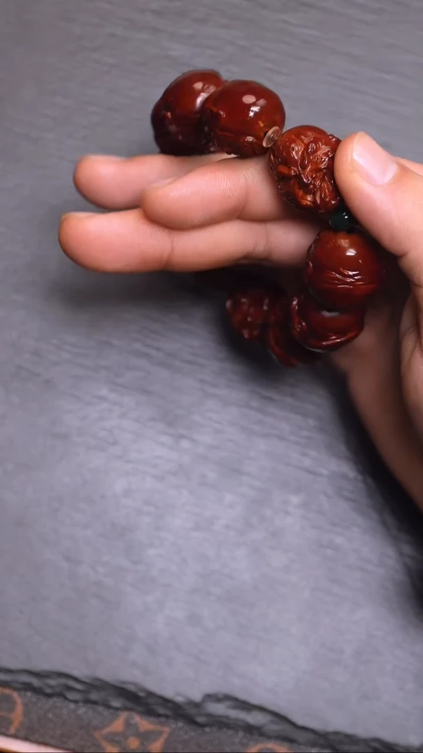 【闪购商品】橄榄核吊坠恶僧回血