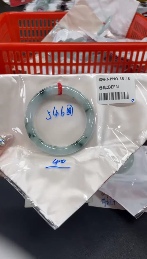 未镶嵌手镯翡翠翡翠手镯