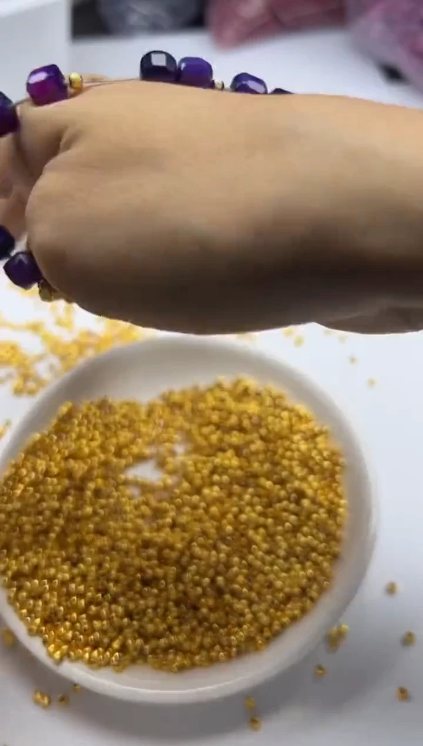 玛瑙/玉髓颈饰银S800镶嵌x853金珠猫眼3mm*50颗