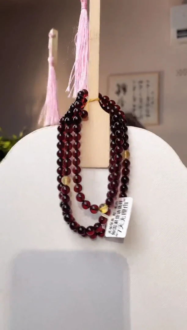 裸石琥珀未镶嵌6+血珀108