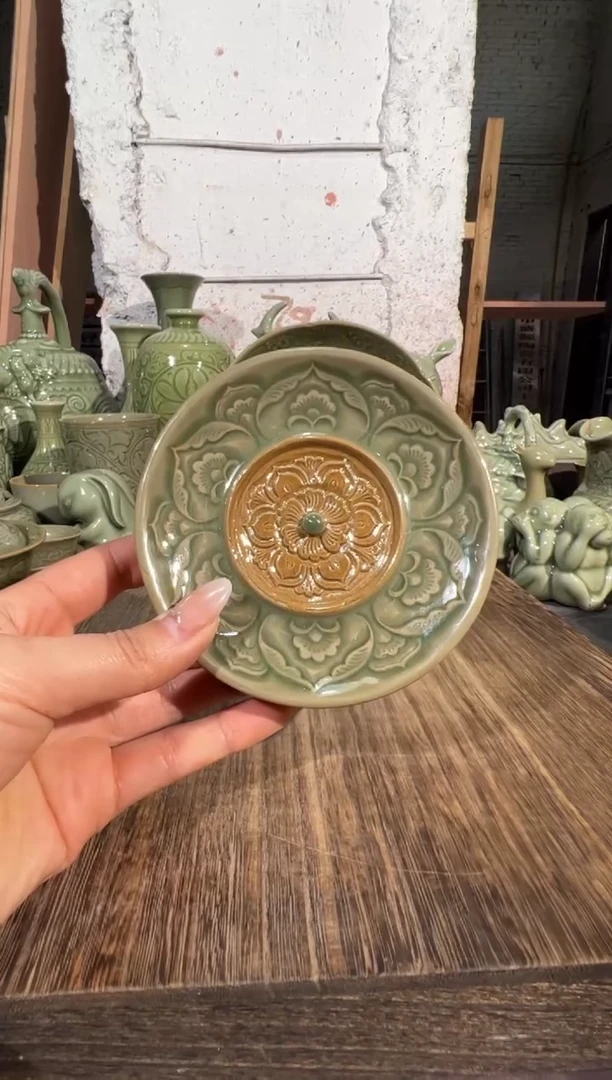 耀州窑宝相纹盖置