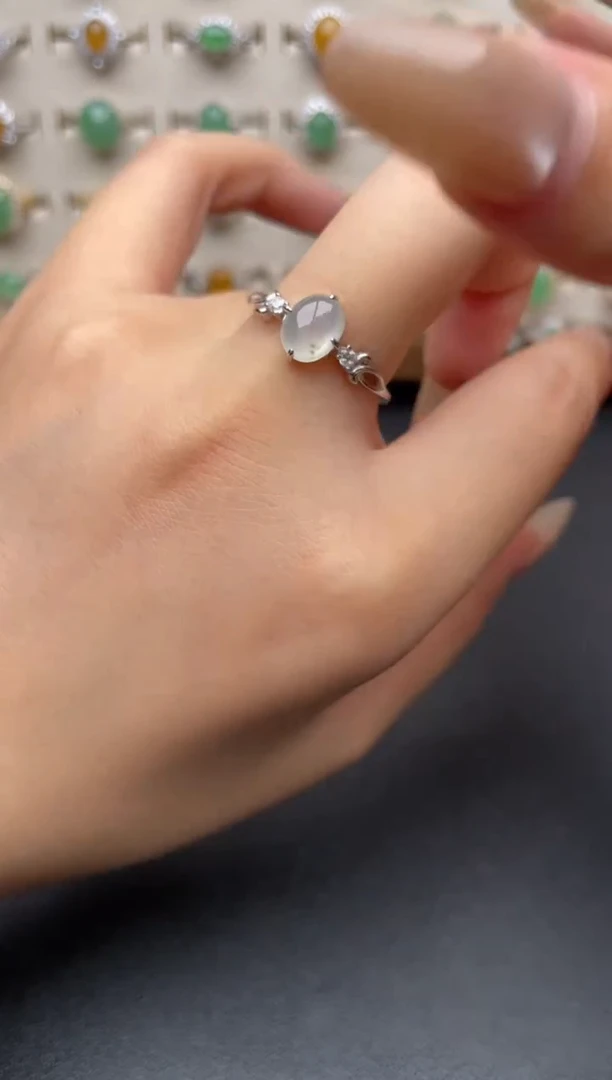 银S925镶嵌戒指翡翠一物一证一礼盒