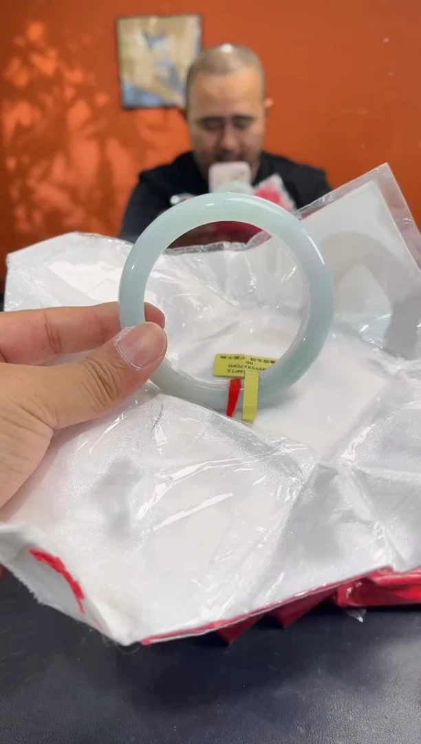 未镶嵌手镯翡翠12