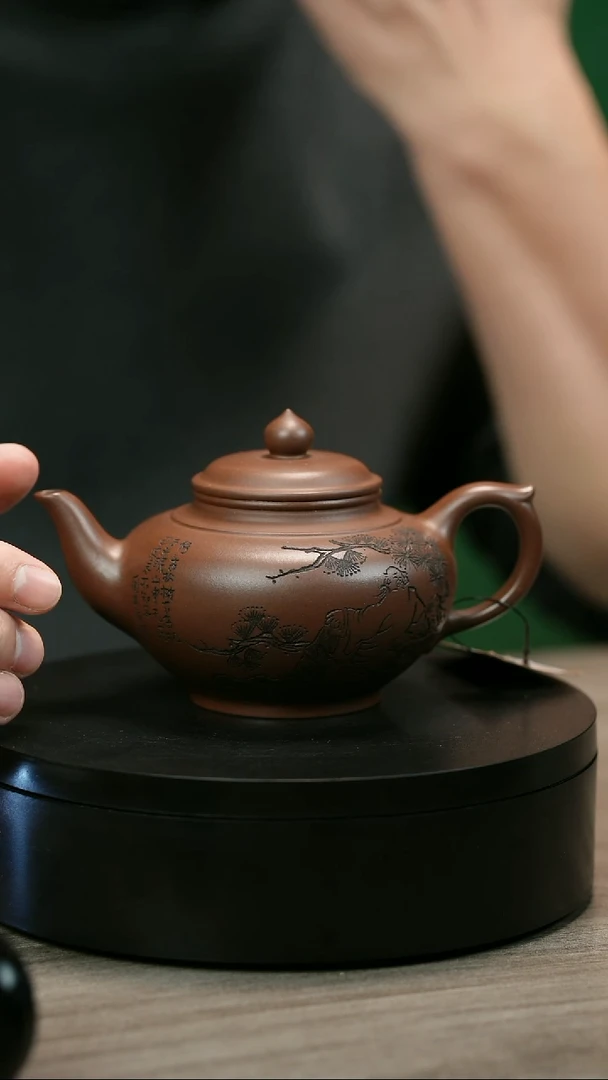 茶壶紫砂?****?H1456赵信军刻绘笑樱