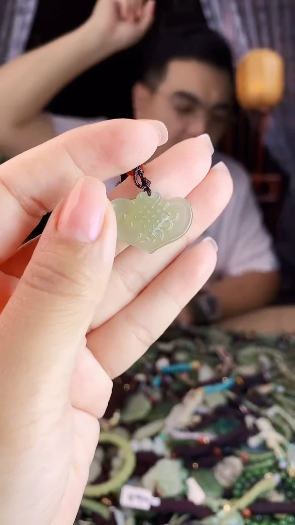 颈饰未镶嵌和田玉多样性发货拍一发一