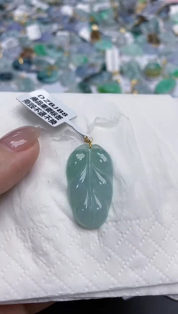 【闪购商品】翡翠颈饰18K金镶嵌天然缅甸翡翠A货
