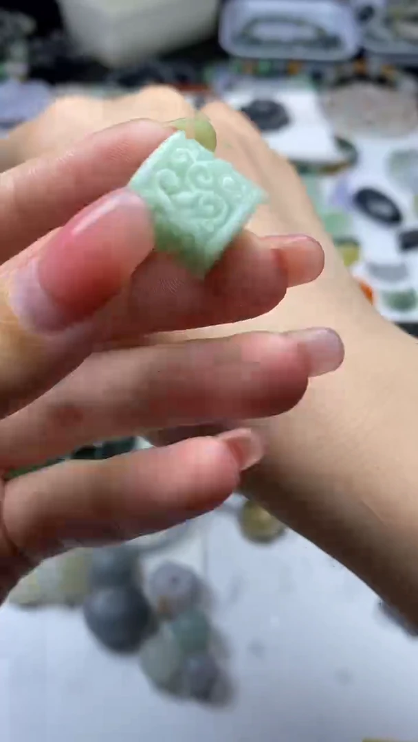 定制翡翠未镶嵌毛货定制不退不换