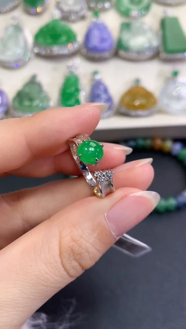 【闪购商品】翡翠戒指18K金镶嵌B60