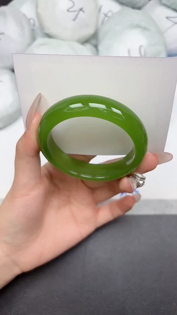 未镶嵌手镯石英质玉195-56.3